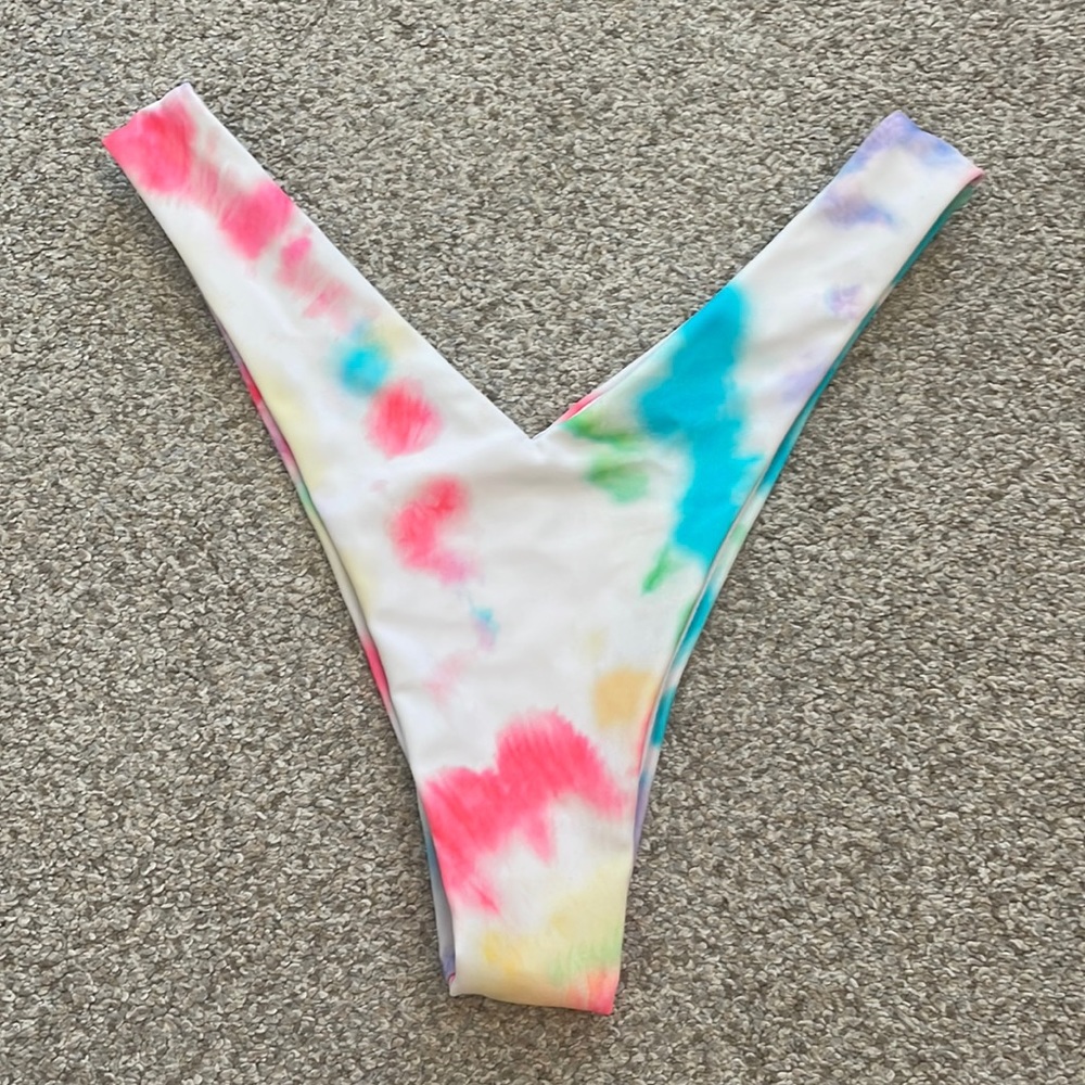 Tie-dye V shape, high waisted, bikini, bottoms, size small
